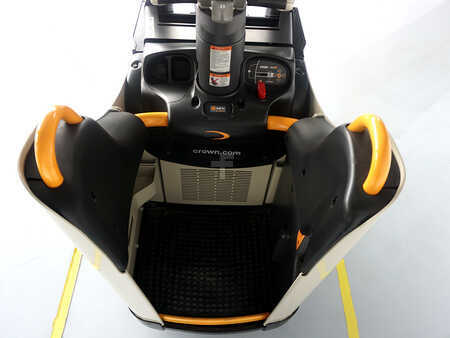 Stacker de condutor em pé 2012 Crown DT 3040-2.0 (2)