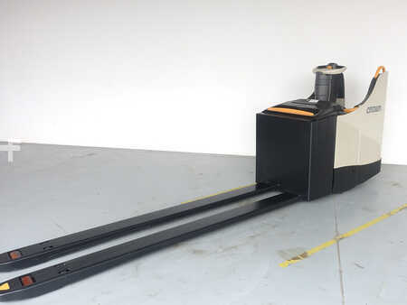 Porta-paletes elétrico 2017 Crown WT3040E-2.0 (3)