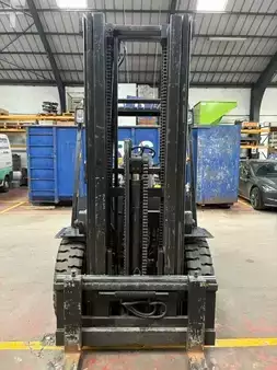 Empilhador a gás 2002  Daewoo G45SC (7)
