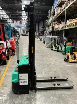 Pallestabler 2021  Mitsubishi SBP12N2 (1)