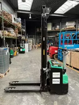 Pallestabler 2017  Mitsubishi SBP12N2I (1)