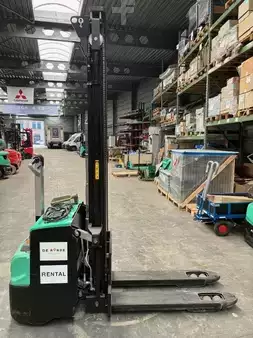 Pallestabler 2017  Mitsubishi SBP12N2I (2)