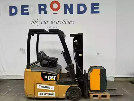 Elektro 3 Rad 2012  CAT Lift Trucks EP16CPNT (1)