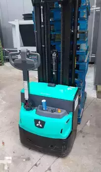 Pallestabler 2023  Mitsubishi SBP12N3 (1)