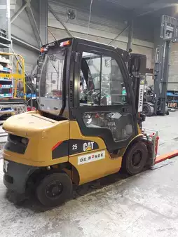 Dízel targoncák 2017  CAT Lift Trucks DP25NT (2)