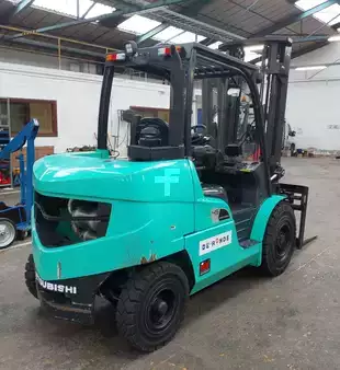 Diesel truck 2021  Mitsubishi FD45N3 (2)