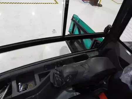 El Truck - 4-hjul 2021  Mitsubishi FB50CN (3)