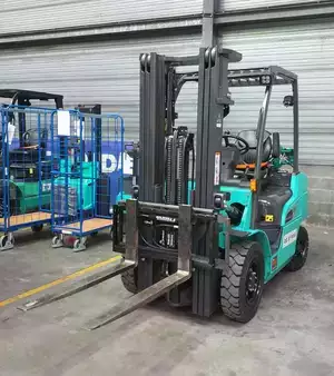 Gasoltruck 2022  Mitsubishi FG25P (1)
