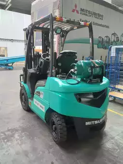 Gasoltruck 2022  Mitsubishi FG25P (2)