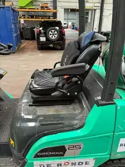 LPG heftrucks 2022  Mitsubishi FG25N (4)
