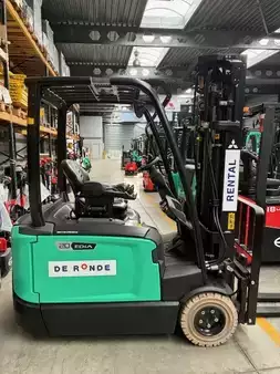Elektromos 3 kerekű 2023  Mitsubishi FB20N2T (2)