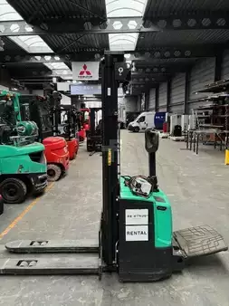Wózki z platformą operatora 2024 Mitsubishi SBP14N3R (1)