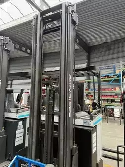 Carretilla retráctil 2015  Unicarriers UMS 160 (5)