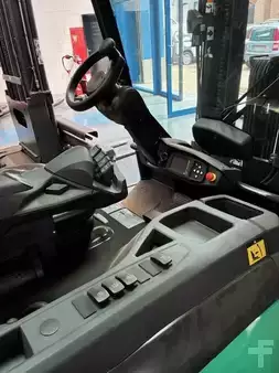 Eléctrica de 4 ruedas 2025  Mitsubishi FB25ACN-SP (7)