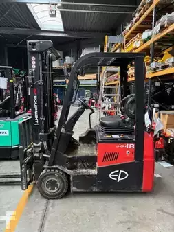 Eléctrico - 3 rodas 2025  EP Equipment CPD18TVL (2)