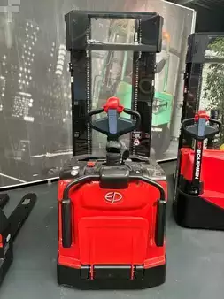 Trailer 2026  EP Equipment RSL161i Pro (2)