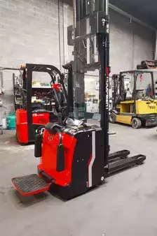 Stapelaars met staplatform 2026  EP Equipment RSL161i (2)