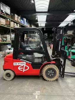 Eléctrico - 4 rodas 2025  EP Equipment EFL303 (2)
