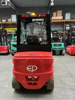 Eléctrico - 4 rodas 2025  EP Equipment EFL303 (3)