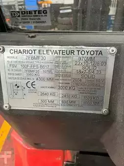 Elektro čtyřkolový VZV 2004  Toyota 7FBMF30 (11)