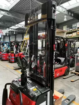 VZV s plošinou pro řidiče 2026  EP Equipment RSL 16 Pro (5)