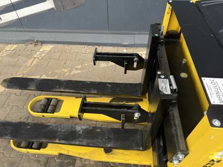 Warehouse Equipment 2017  Hyster S2.4HBE (12)