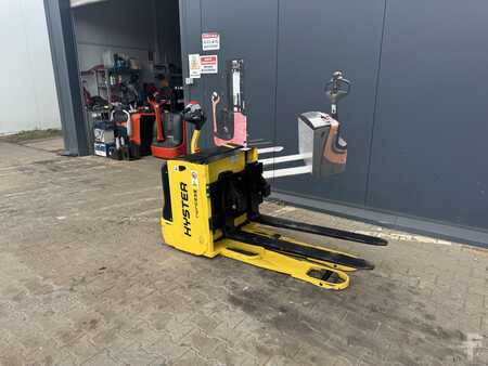 Warehouse Equipment 2017  Hyster S2.4HBE (20)