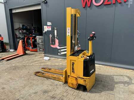 Stacker pedestre 2021  Samag EL25 (14)