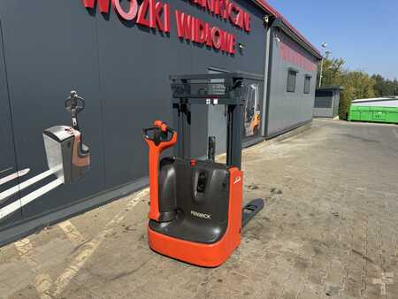 Stacker pedestre 2016  Linde L 12 (21)