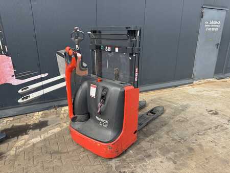 Stacker pedestre 2014  Linde L 12 (20)