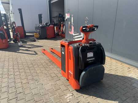 Porta-paletes elétrico 2019  Linde T 25 Ap (14)