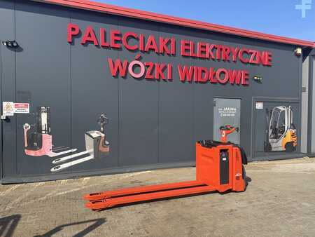 Porta-paletes elétrico 2019  Linde T 25 Ap (7)