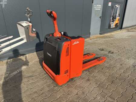 Porta-paletes elétrico 2015  Linde T 30 (21)