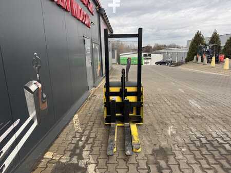 Stacker pedestre 2018  Loc J16S15 SP (2)