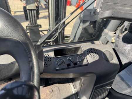 Wózki gazowe 2015  Linde H 25 T 02 (2)