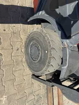 Wózki gazowe 2015  Linde H 25 T 02 (7)
