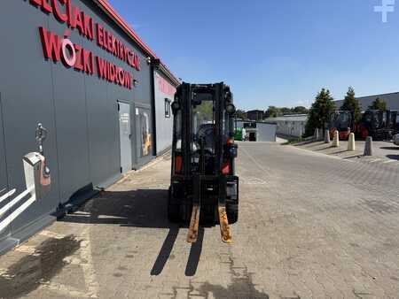 Wózki widłowe diesel 2012  Linde H 16 D Ex (2)