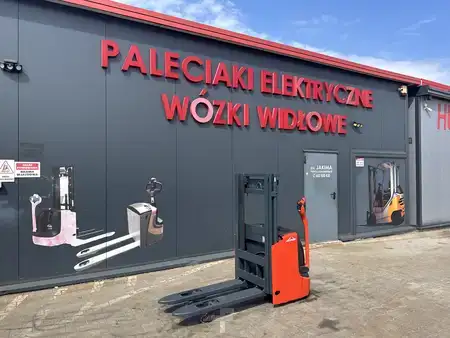 Wózek wysokiego podnoszenia 2018  Linde L 12 i (1)