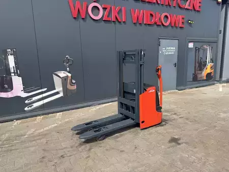 Wózek wysokiego podnoszenia 2018  Linde L 12 i (2)