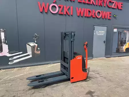 Wózek wysokiego podnoszenia 2018  Linde L 12 i (3)