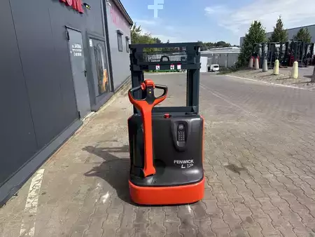 Wózek wysokiego podnoszenia 2018  Linde L 12 i (6)