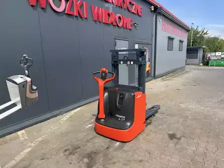 Wózek wysokiego podnoszenia 2018  Linde L 12 i (8)