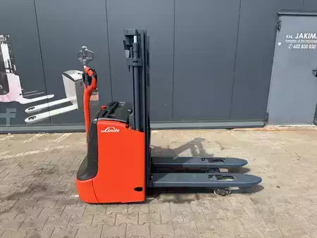 Wózek wysokiego podnoszenia 2018  Linde L 12 i (9)
