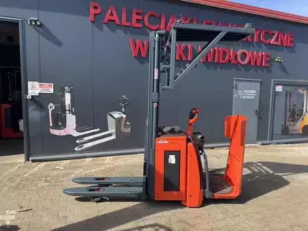 Wózek wysokiego podnoszenia 2019  Linde L14Ap (7)