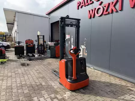 Wózek wysokiego podnoszenia 2019  Linde L12i (27)