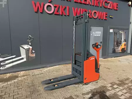 Wózek wysokiego podnoszenia 2019  Linde L12i (3)