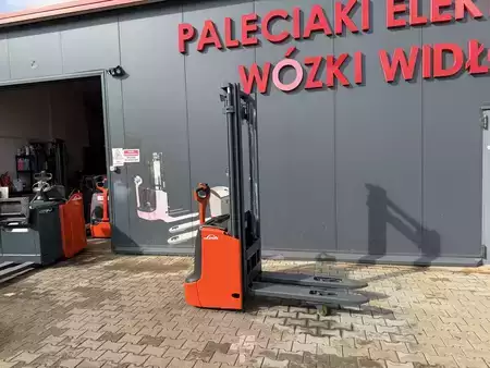 Wózek wysokiego podnoszenia 2019  Linde L12i (9)
