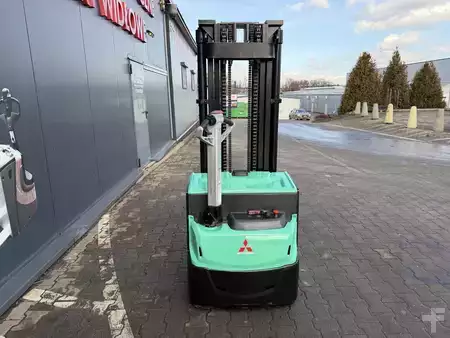 Magasemelésű béka 2017  Mitsubishi SBP16N2 (13)