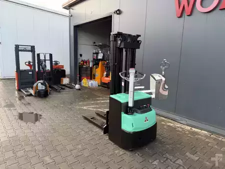 Magasemelésű béka 2017  Mitsubishi SBP16N2 (14)