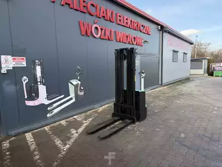 Magasemelésű béka 2017  Mitsubishi SBP16N2 (2)